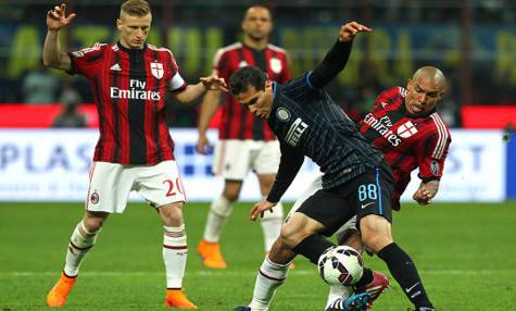 Abate e De Jong contro Hernanes (getty images)