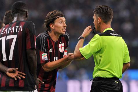 Montolivo e il sig. Rocchi (getty images)