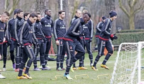 Allenamento a Milanello (foto acmilan.com)