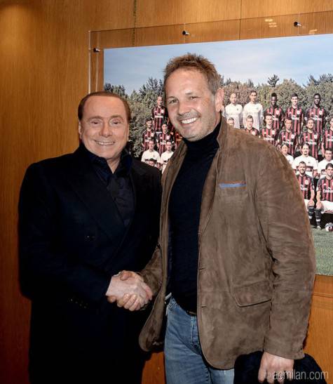 Silvio Berlusconi e Sinisa Mihajlovic (foto acmilan.com)