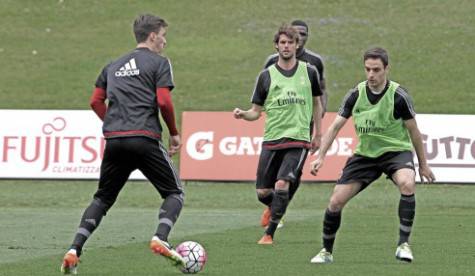 Allenamento a Milanello (foto acmilan.com)