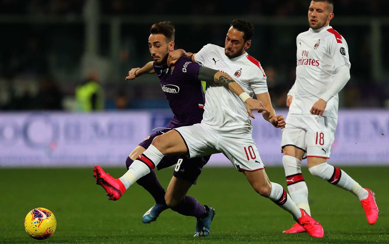 Hakan Calhanoglu Castrovilli Fiorentina Milan