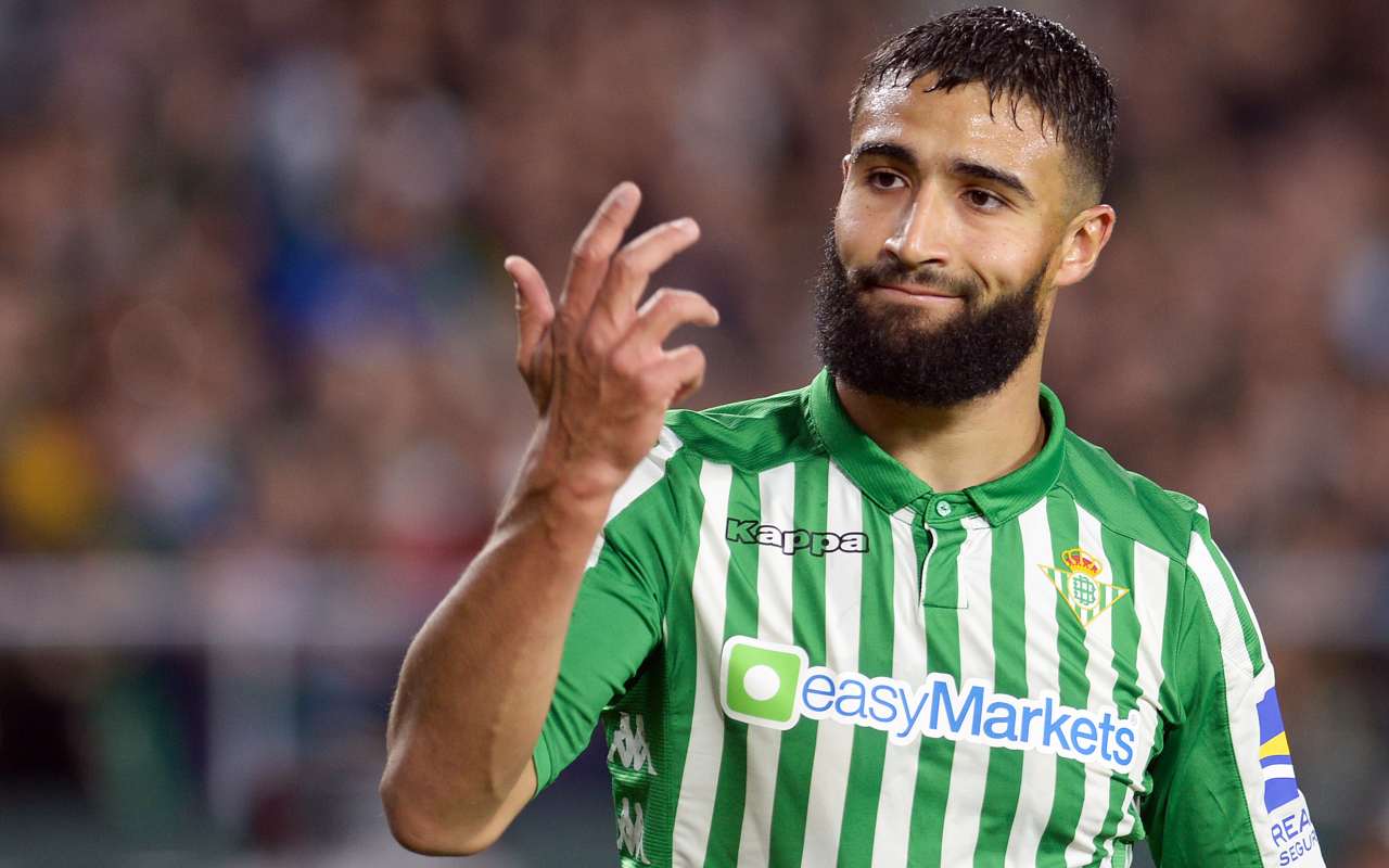 La Lazio considera l’acquisto del trequartista del Betis. Calciomercato