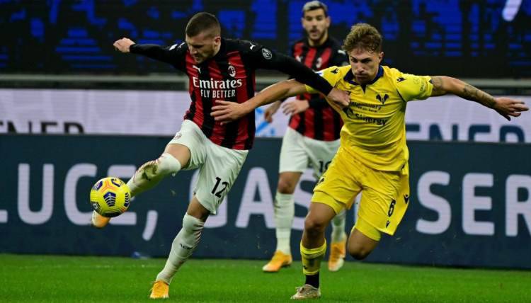 Ante Rebic titolare Napoli Milan