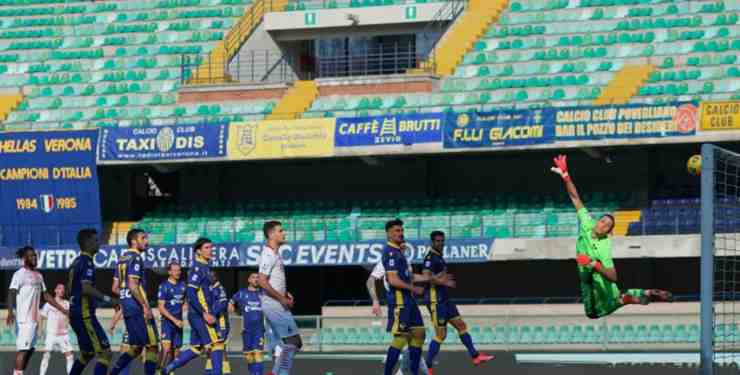 Rade Krunic in gol su punizione a Verona 