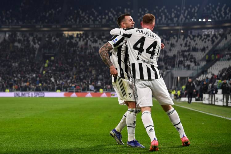 Bernardeschi e Kulusevski 