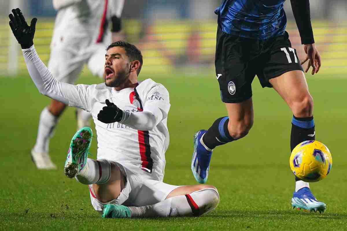 theo hernandez torna a sinistra