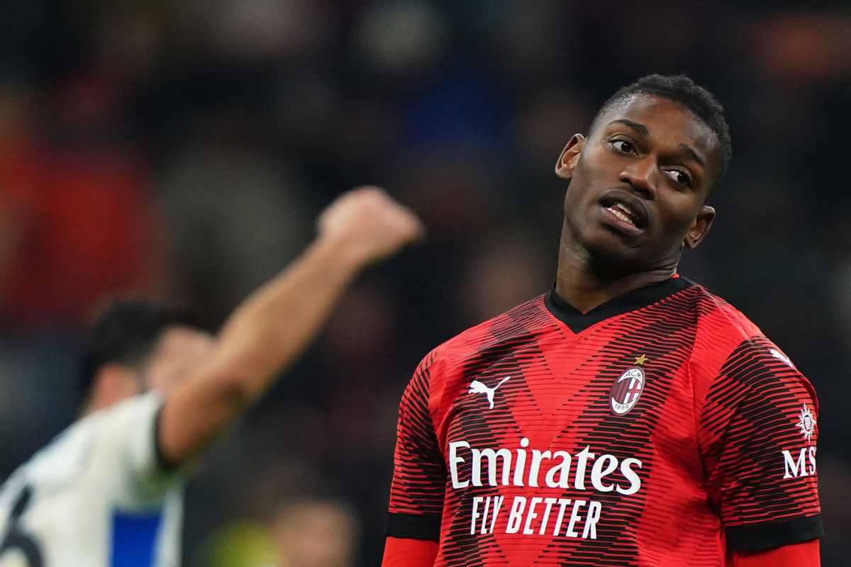 Leao contro l'arbitro