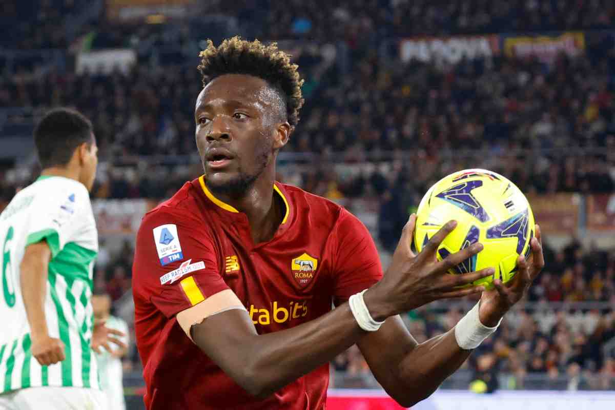 Tammy Abraham respinta offerta Milan