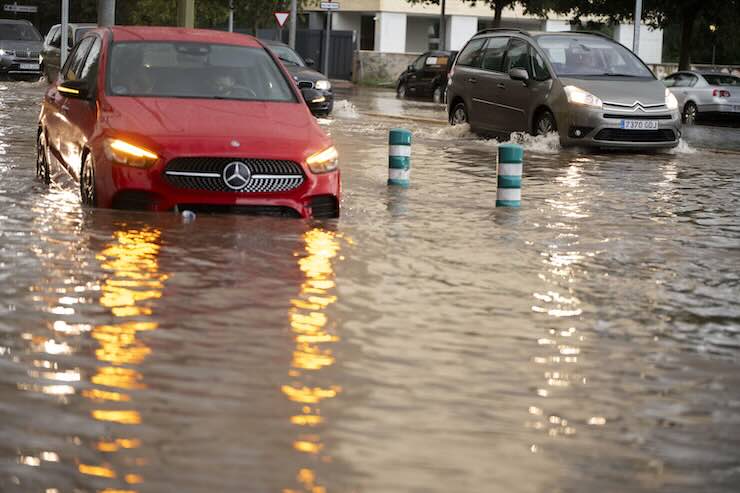 Strade di Valencia inondate 