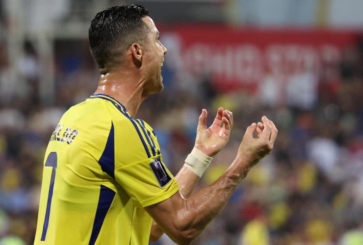 Cristiano Ronaldo con la maglia dell'Al Nassr