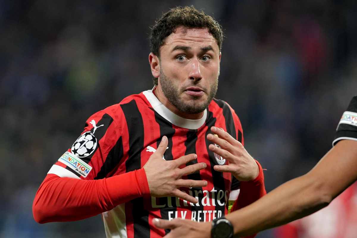 Davide Calabria contro lo Slovan Bratislava