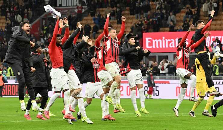 Il Milan esulta dopo la vittoria