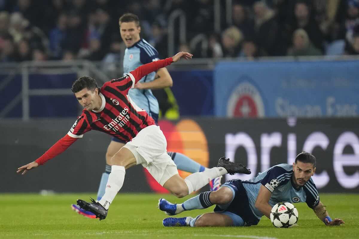 pulisic in campo in slovan-milan