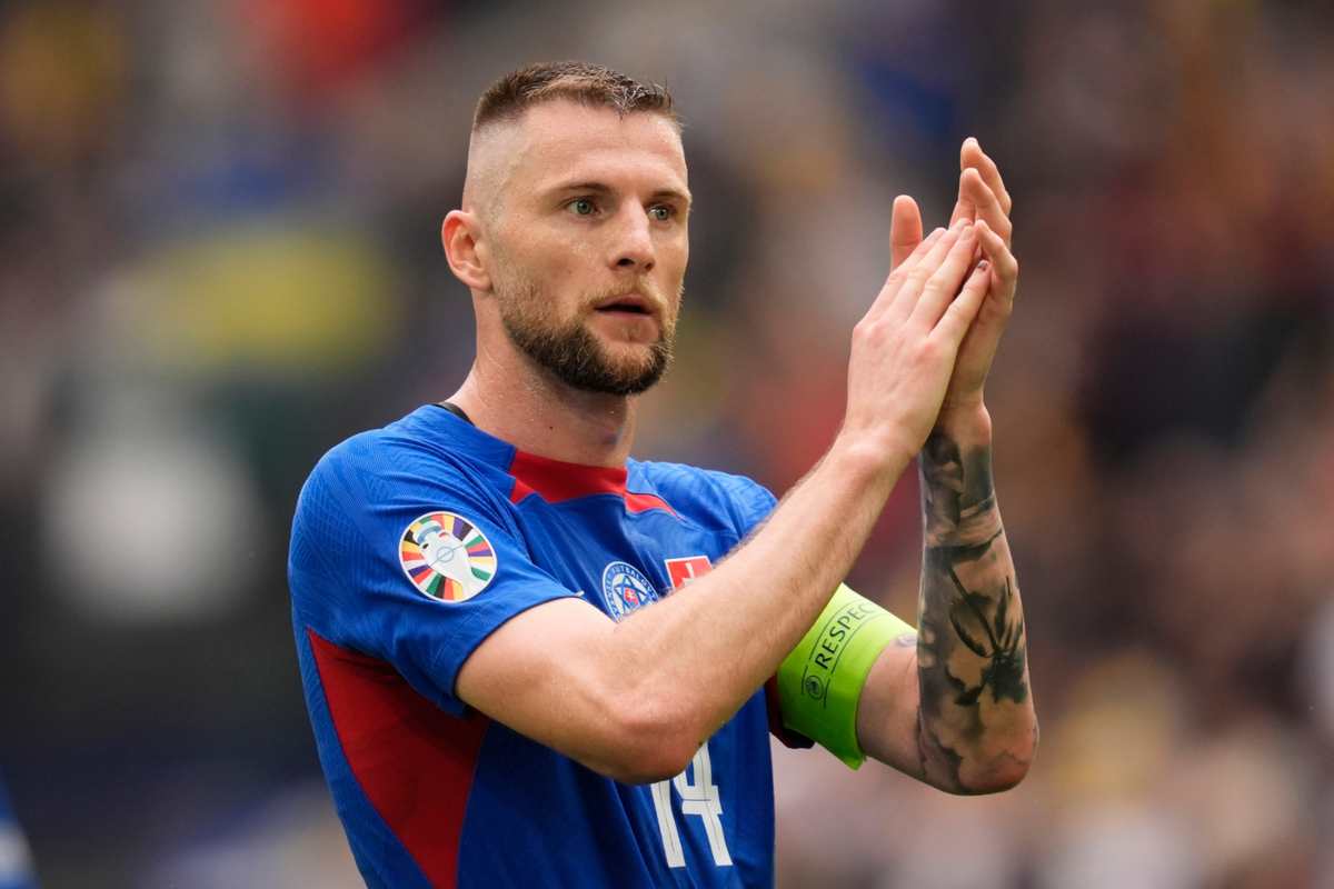 Milan Skriniar che applaude