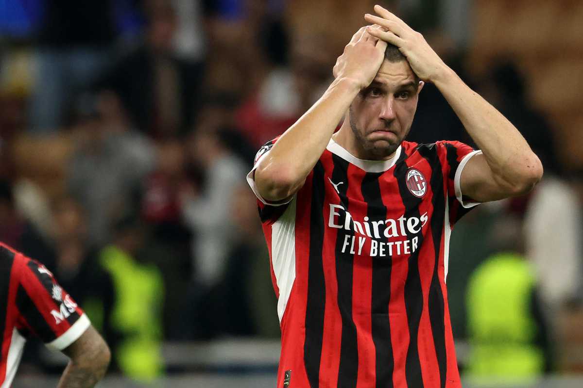 Pavlovic difensore del Milan deluso in campo