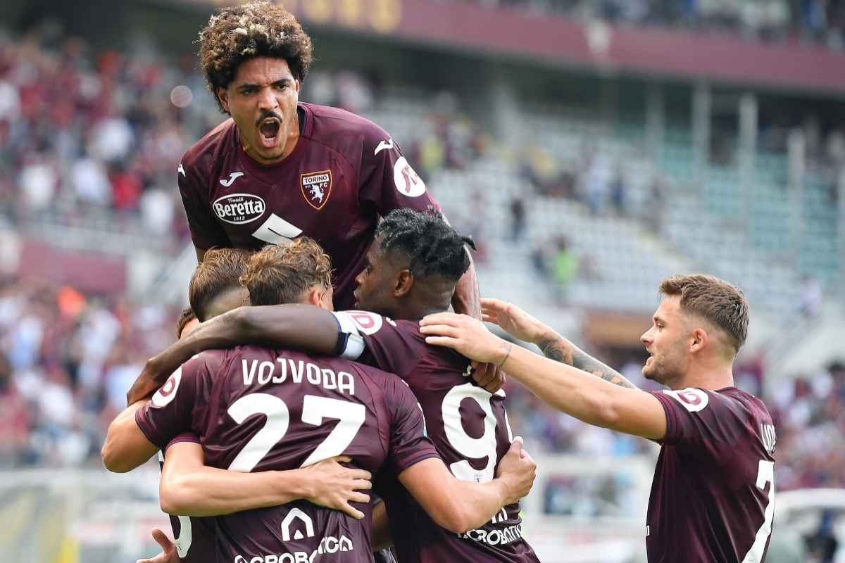 Torino esulta dopo gol di Ilic