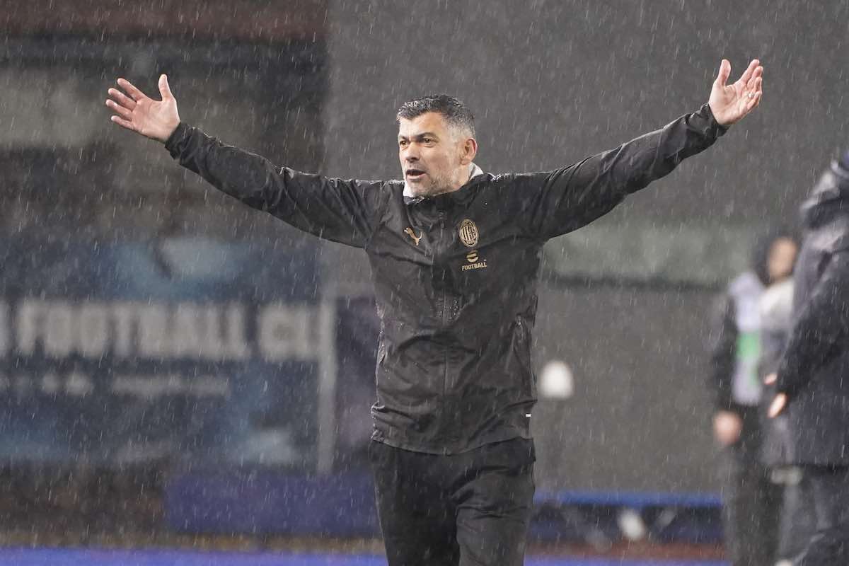 Sergio Conceicao sotto il diluvio di Rotterdam